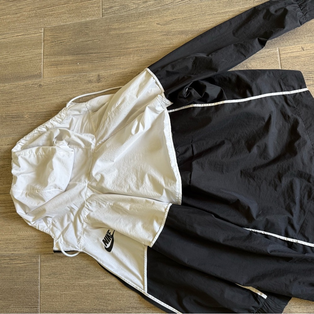Nike Monochrome Hooded Jacket